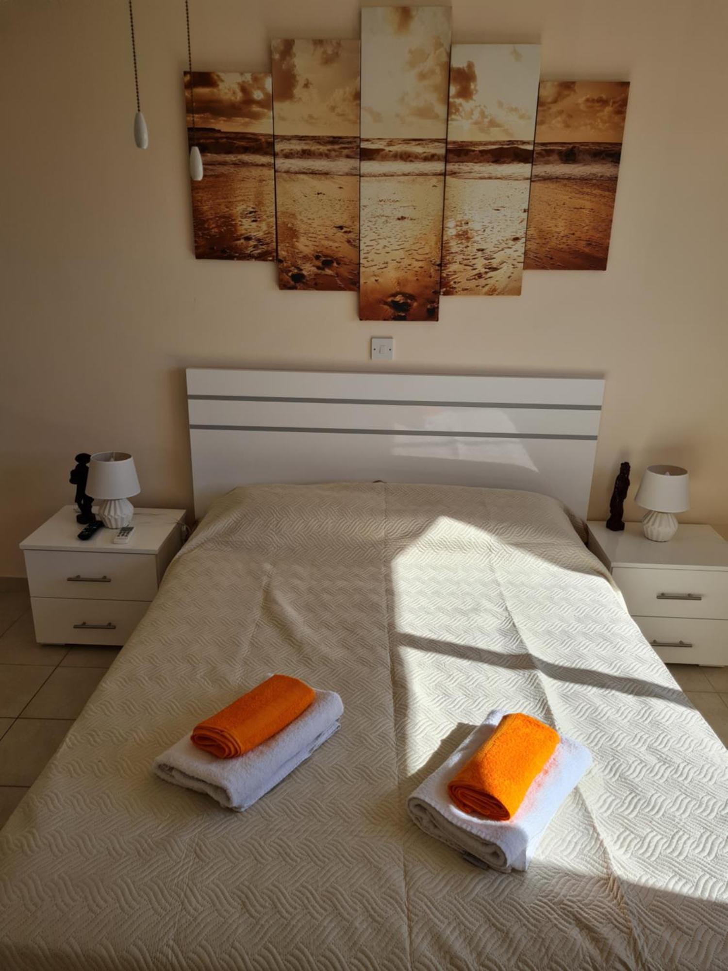 Michaela'S Apartment Пафос Экстерьер фото